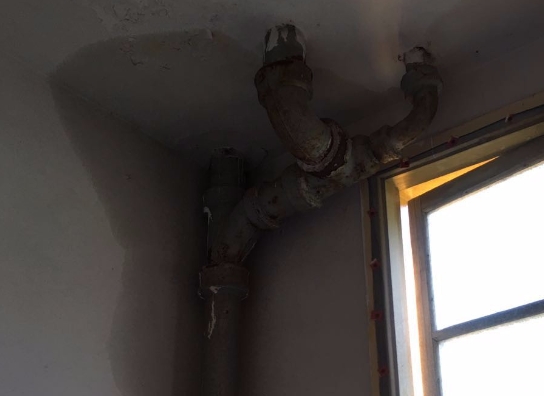 建水卫生间漏水维修公司专业解读建水卫生间防水的步骤